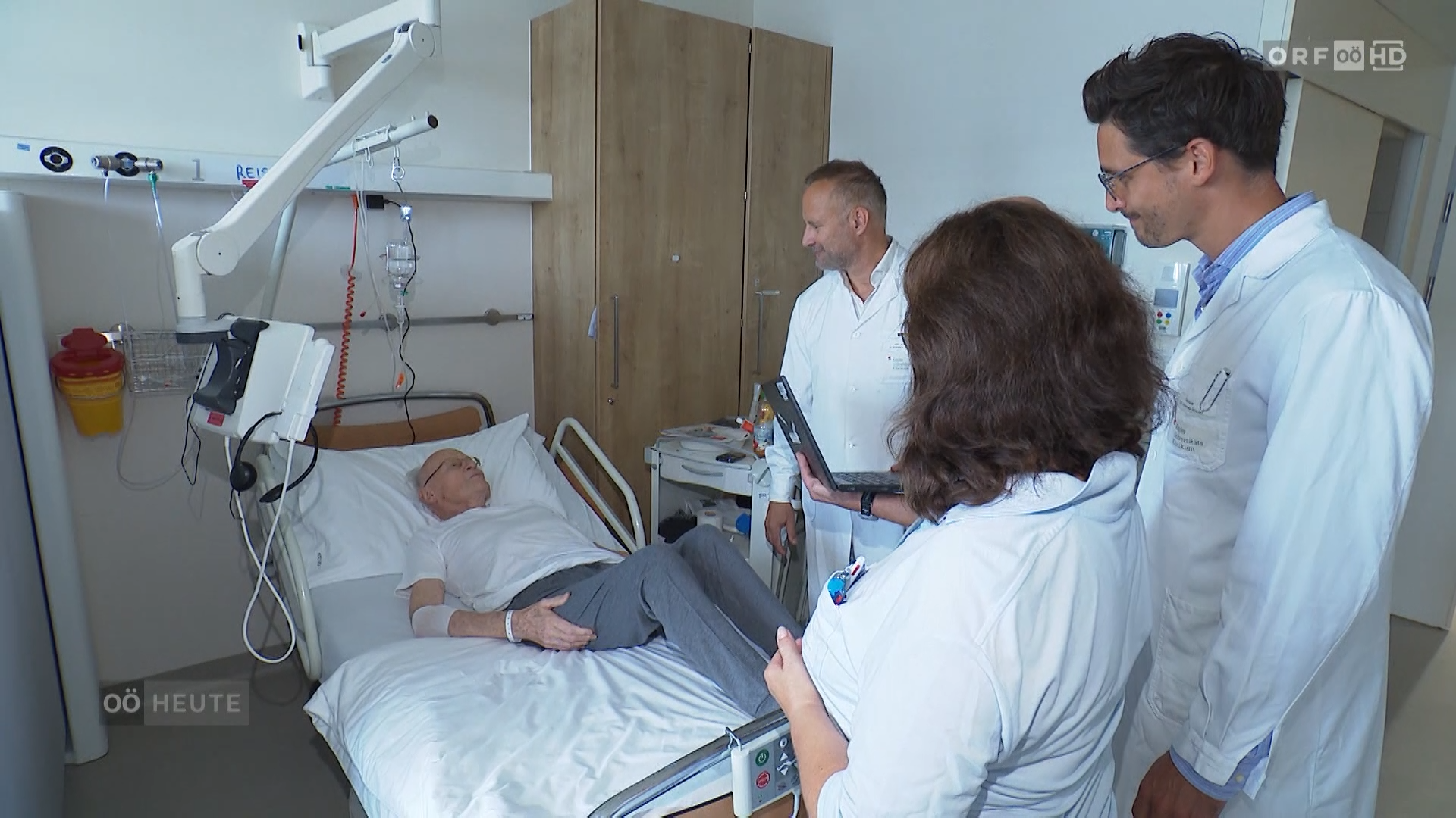 Ersten zwei roboterassistierten Bypassoperationen am Kepler Uniklinikum